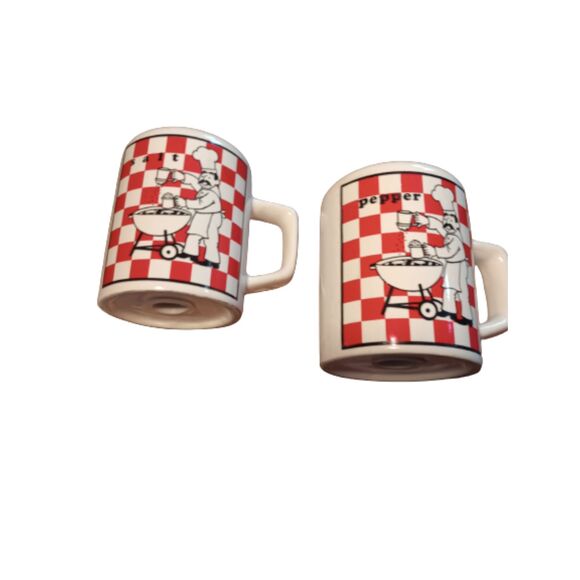 Retro Vintage BBQ Chief Salt & Pepper Shakers - Picture 1 of 4